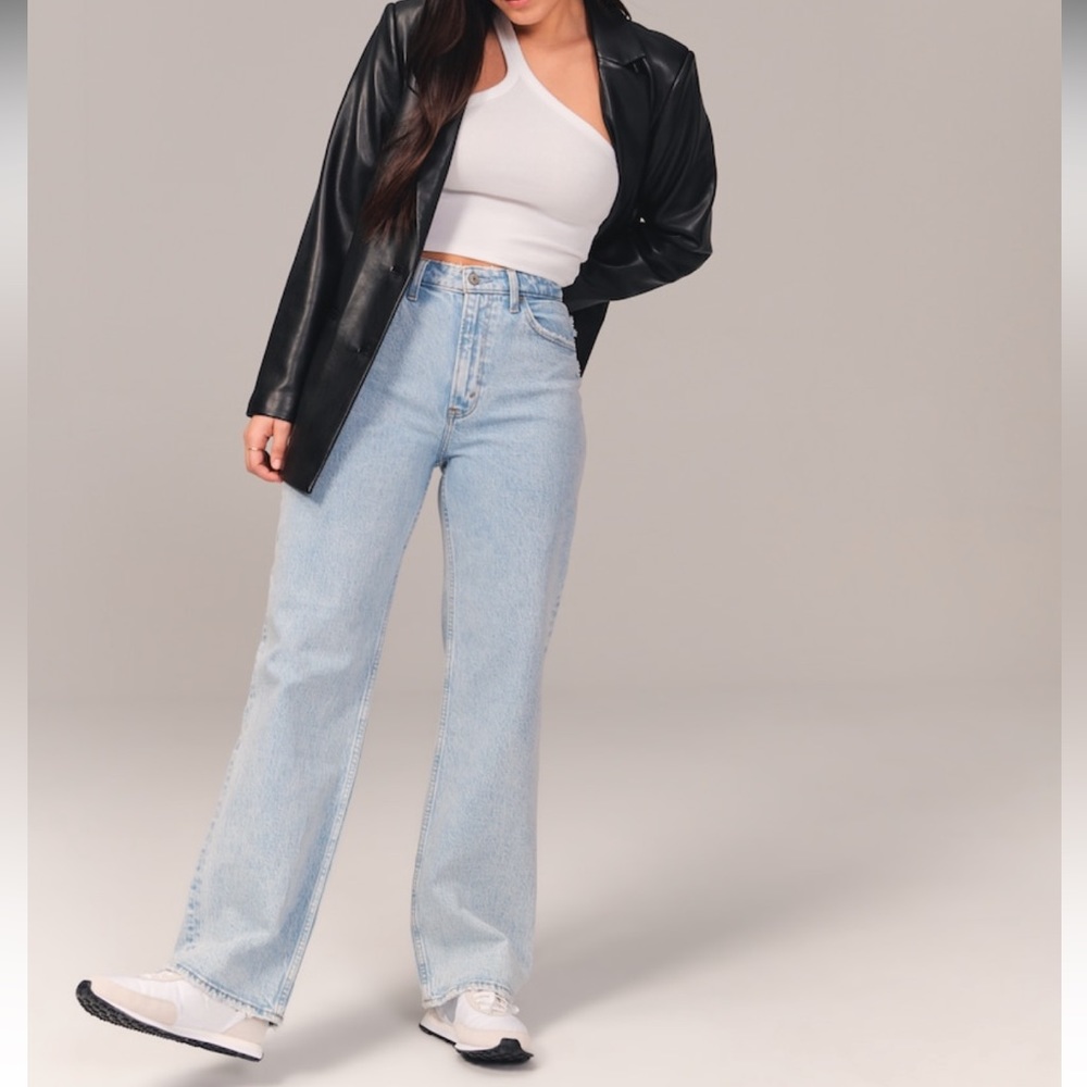 Size 32 Long Curve Love A&F The 90s Relaxed Jeans High Rise